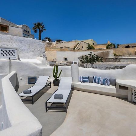 Gilbert'S Cave With Cave Jacuzzi Villa Megalochori  Exterior photo